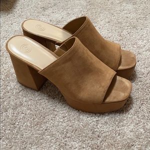 Urban Outfitters | Shoes | Uo Gigi Platform Mule | Poshmark